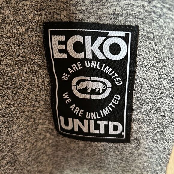 NEW Ecko Unlimited Mens Grey V Neck Tee - Picture 4 of 6